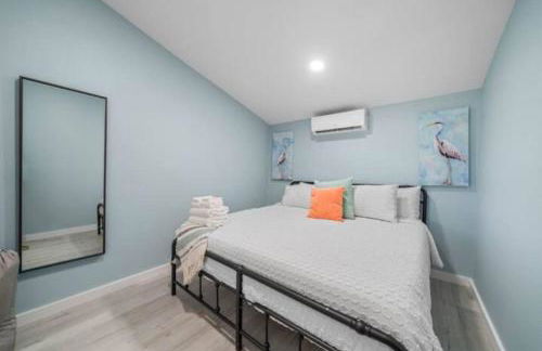 Gorgeous Home with Huge Private Pool and Game Room - Foto 48