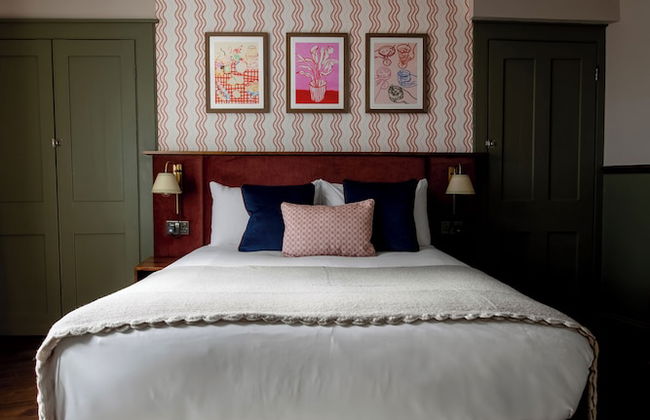 Round House Apartments - Photo 15