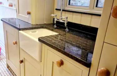 Jackdaw Cottage-Beautiful Cottage, Town Centre - Photo 9