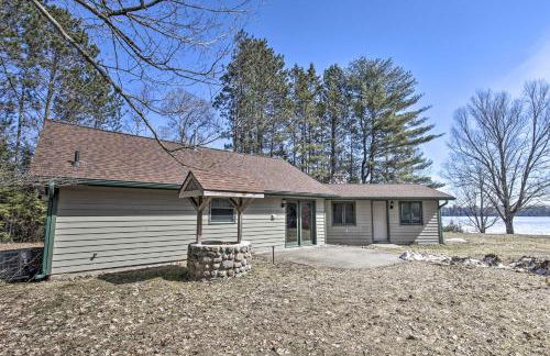 Lakefront Escape with Fishing Pier and Snowmobiling! - Foto 5