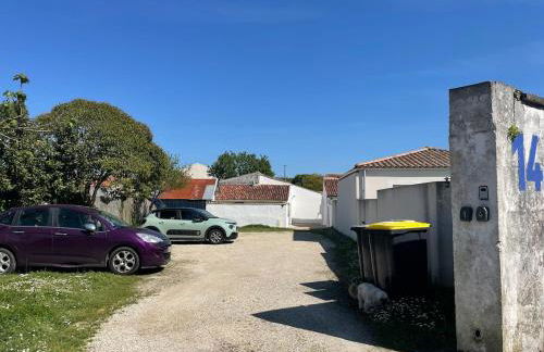 Chez moon Joli appartement rénové proche centre et parking privé - Foto 13