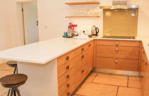 Treehouse Barn at Pitchford Estate - Foto 10