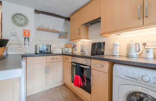 Forsythia Cottage - Photo 9