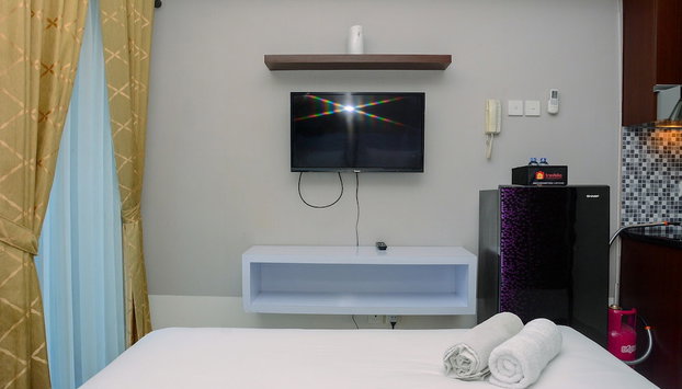 Modern And Comfy Studio At Grand Dhika City Apartment - Foto 4, Habitación