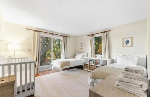 Waterfront Home with Guest Cottage - Foto 40