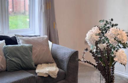 Stylish 2-Bed flat near IKEA & J9 M6 Free Parking - Foto 6