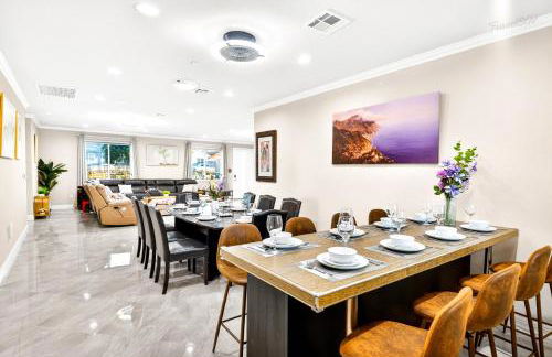 Spacious 9BR Home with Parking and Near DTLA - Foto 17