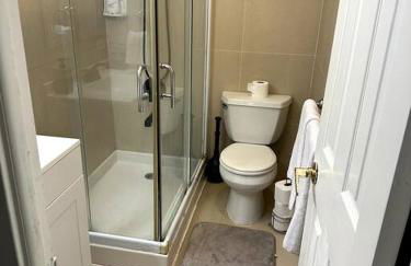 Cozy Centrally-located Condo in Honolulu - 30 day minimum stay - Photo 6