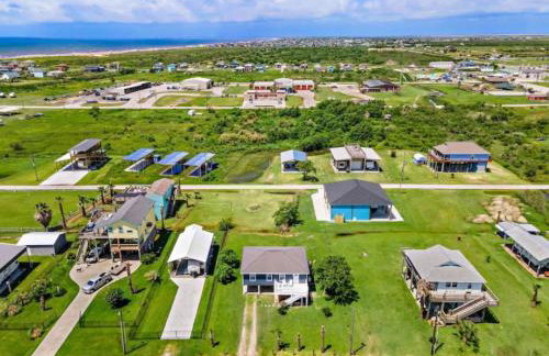 Cozy and charming getaway with deck, close to beach - Foto 36