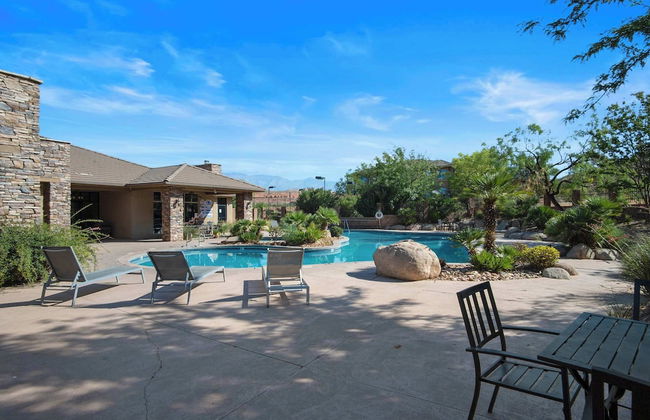 Vintage Desert 5 BDR w/ Resort Amenities - Foto 30