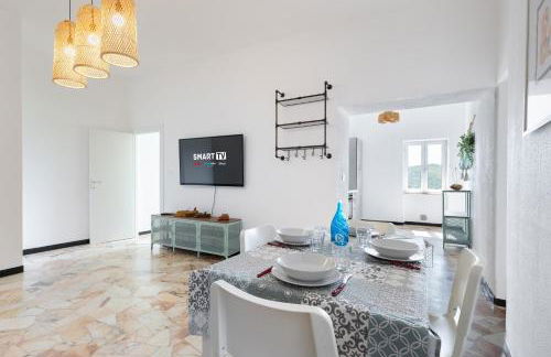 Hostdomus - Outdoor Apartment 1 - Photo 9