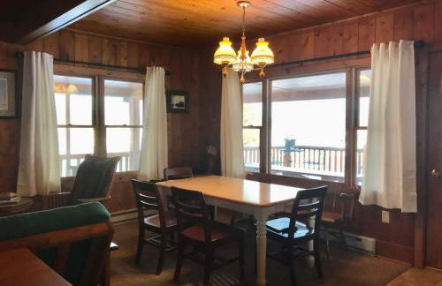 'Northside' Cottage w screened in porch - Photo 6