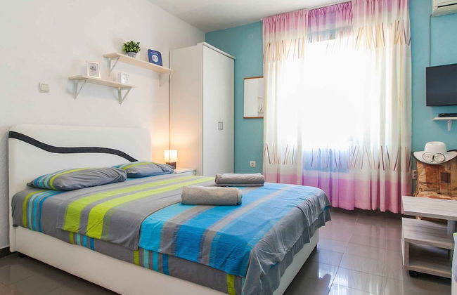 Maki Apartments - Photo 5