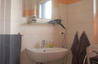 Behagliches Ferienhaus Zaunkönig -mit Kamin und Sauna- Blick über das romantische Bodetal - Foto 14