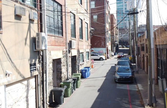 Wolf Den Loft Downtown AVL - Foto 71