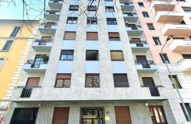 Downtown Milan Chic Apartment - Quiet Retreat with Free WIFI & Air Conditioning - Photo 14