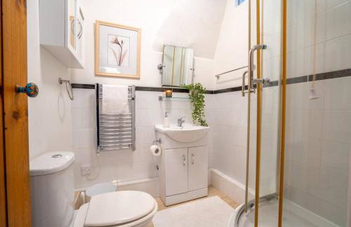 Central! 3 BR 2 Bath, sleeps 6, fast wifi - Foto 5