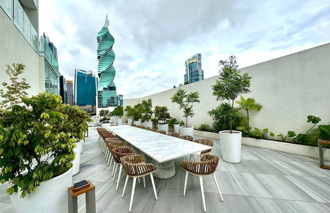 Wanders & Yoo - Photo 1