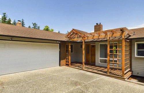 Lake View Relaxing Bellevue Home - Foto 24