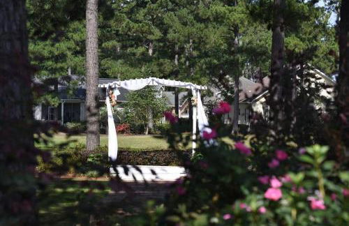 Brunswick Plantation Studio Home 407L with Onsite Golf Course and Pools studio - Foto 13