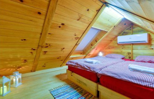 2 Bedroom Amazing Home In Lepoglava - Foto 42