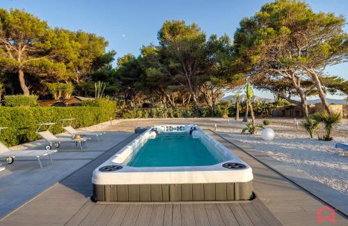 Villa con piscina e SPA sul mare - Foto 47