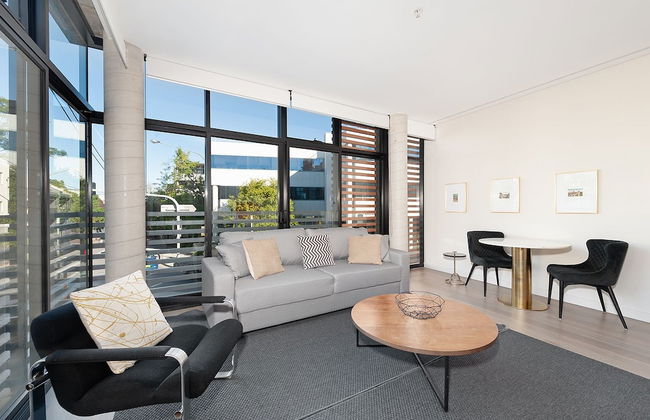 Uber Chic Newtown Designer Pad H392 - Photo 1