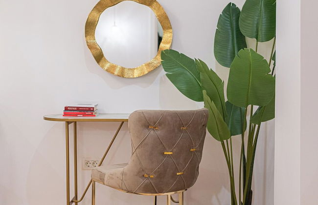 Designer 2-Bedroom Flat with Balcony & Full Amenities Steps from Piata Universitatii - Foto 4