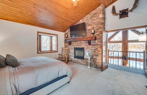 Rice Lake Cabin Retreat with Red Cedar Lake Access! - Foto 12