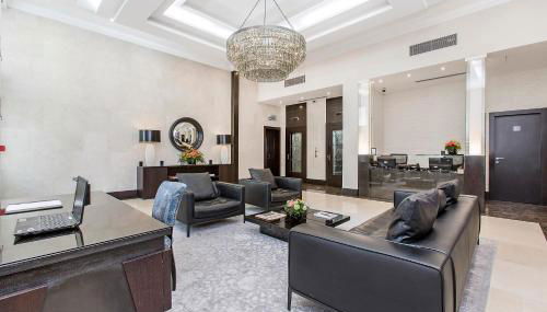 130 Queen's Gate Apartments - Photo 2, Internal: Not applicable to any particular room, Lobby or reception