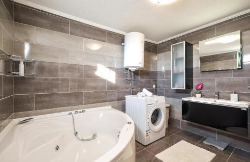 Awesome Home In Benkovac With Wifi - Foto 39