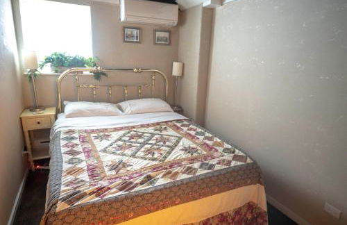 Bootlegger House Sleeps 10-20 Free TV & Parking - Foto 27