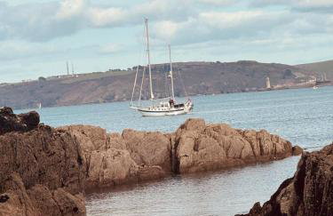 NEW - Luxury Cawsand Cottage, Steps from the Beach - Foto 49