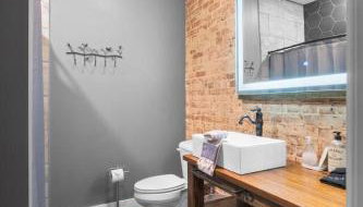 Downtown Urban Loft above Restaurants - Foto 5