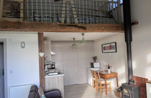 Poachers Hut 1-Bed Cottage Sleeps 2 Pet Friendly - Foto 4