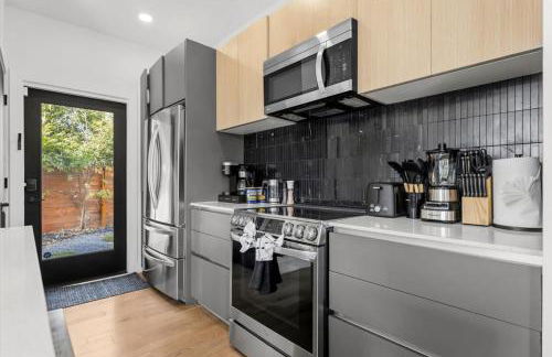 Stylish Austin Stay 3BR 2BA Pet-Friendly - Foto 11