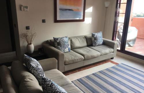 El Soto de Marbella FREE Golf-Tennis-Padel-Gym 2 Bedroom Penthouse - Foto 6