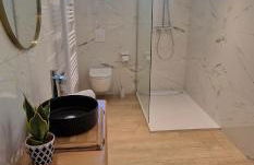 La Dame - Parking Privé GRATUIT Proche GE Alstom & Centre-Ville - Foto 8