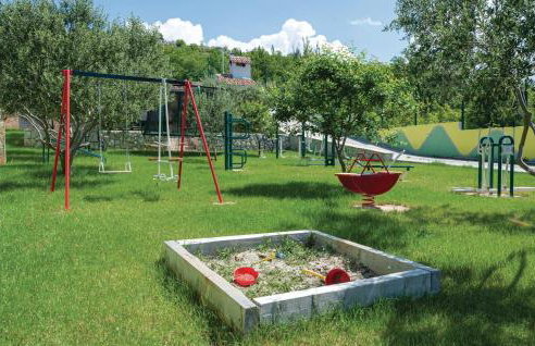 Nice Home In Sestanovac With Kitchen - Foto 28