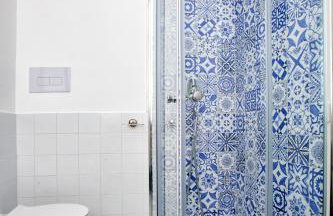 Plaza Suites - Photo 26