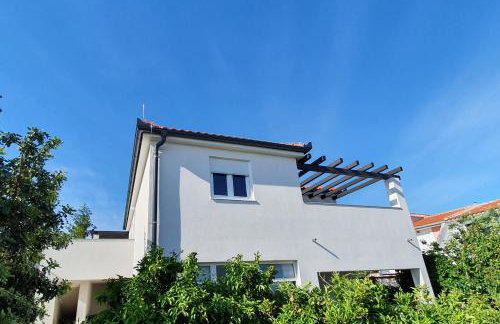 Apartmani Mistral - Photo 9