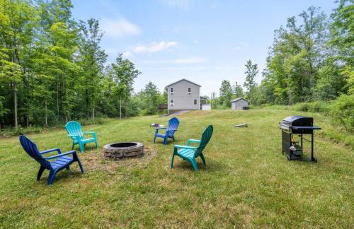 Hot Tub! LRG Home! Sleeps 24!Near Ithaca! Dogs OK - Foto 6
