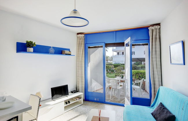 Apartment in Roses With Beachfront View - Photo 7