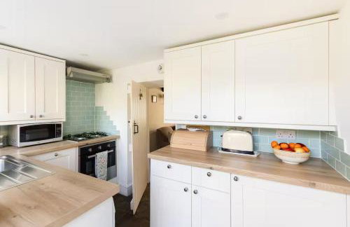 Pass the Keys Cosy Cottage 17th century Garden Parking - Photo 10