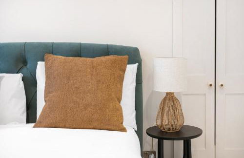 New stylish 3-Bed Pimlico House near Big Ben - Photo 47