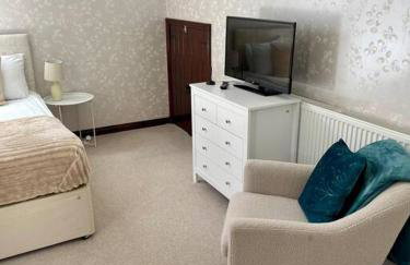 Outstanding 6 Bedroom House Cotton End, Bedford - Foto 40