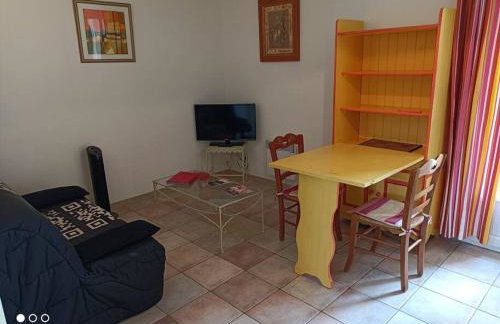 Anduze Gîte Les Lauriers au "Petit Clos des Cigales" - Foto 10