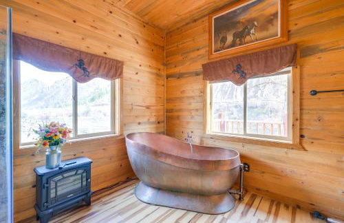 Salmon Vacation Rental with On-Site River Access! - Foto 30