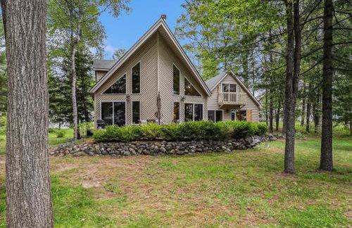 Relax Explore Waterfront Crawford Lake Cottage - 4878 - Foto 65