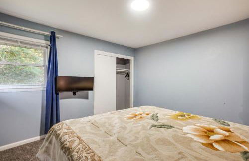 Peaceful Retreat with Yard 2 Mi to Pewaukee Lake! - Foto 24